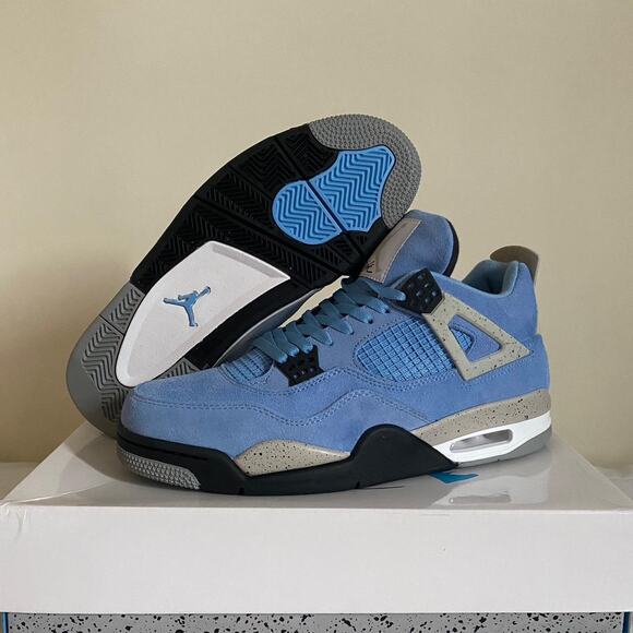 Jordan 4 retro University blue - size 11 M / 12.5 W US / 44 EU - Picture 2 of 5